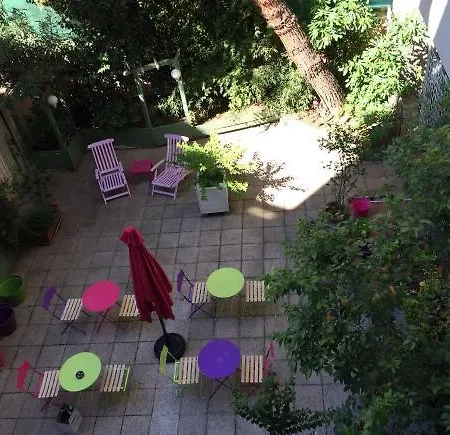 Hotel Garden 2*